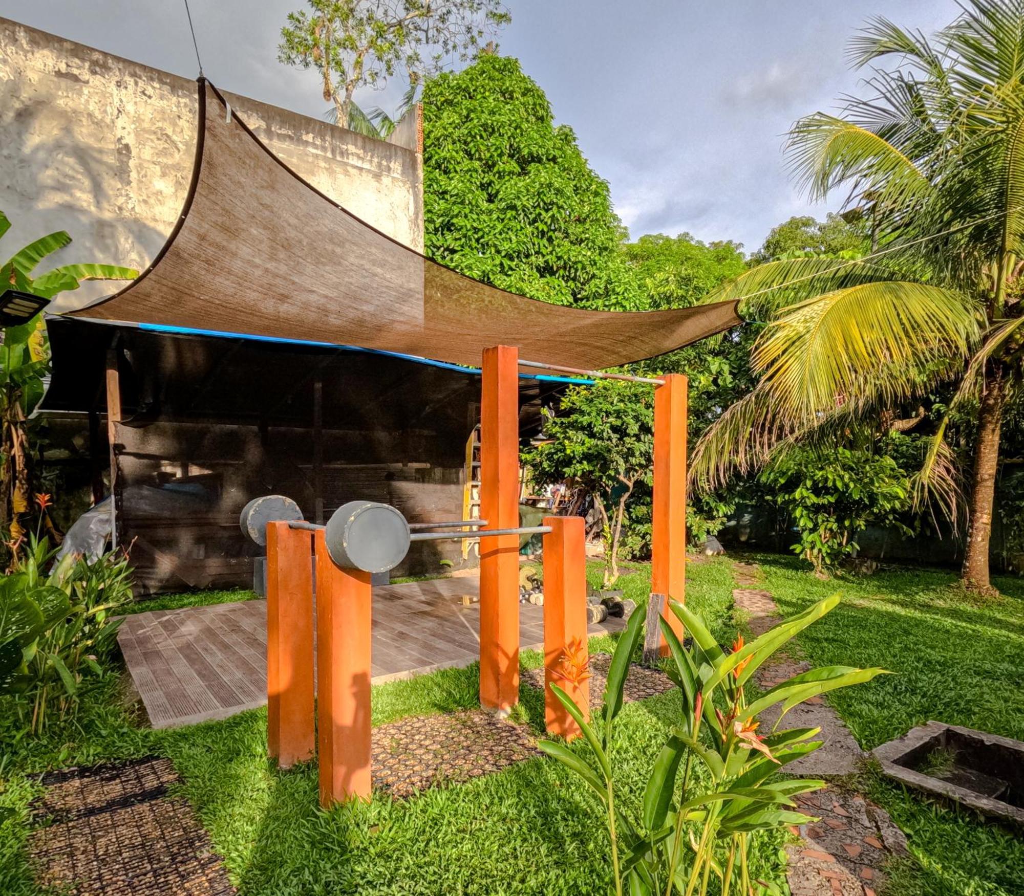 Hostel Casa De Las Palmas Tours Leticia Exteriör bild